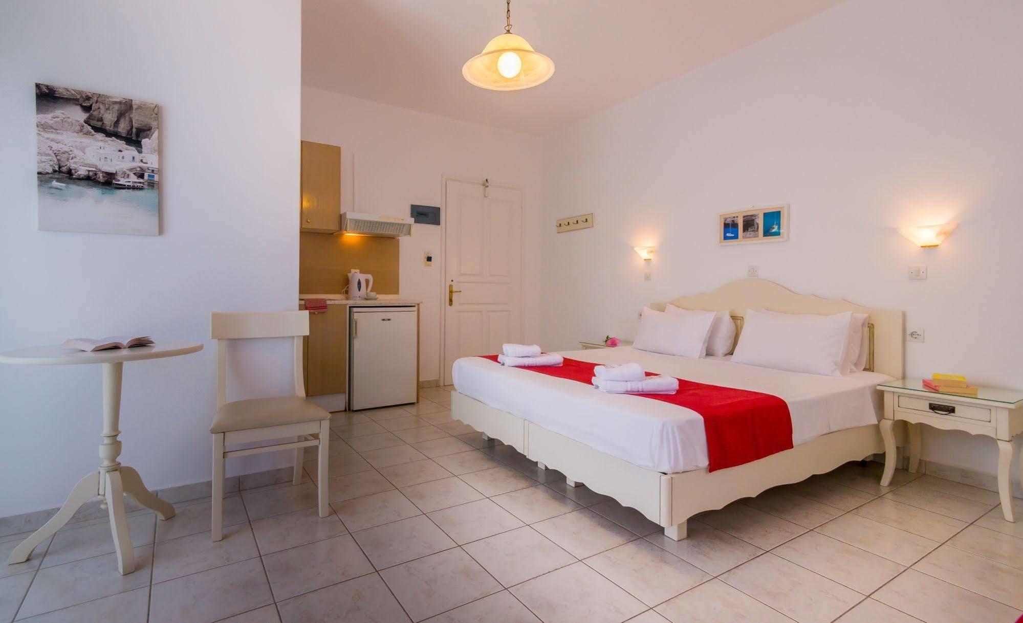 Aeolis Hotel Adámas Eksteriør bilde